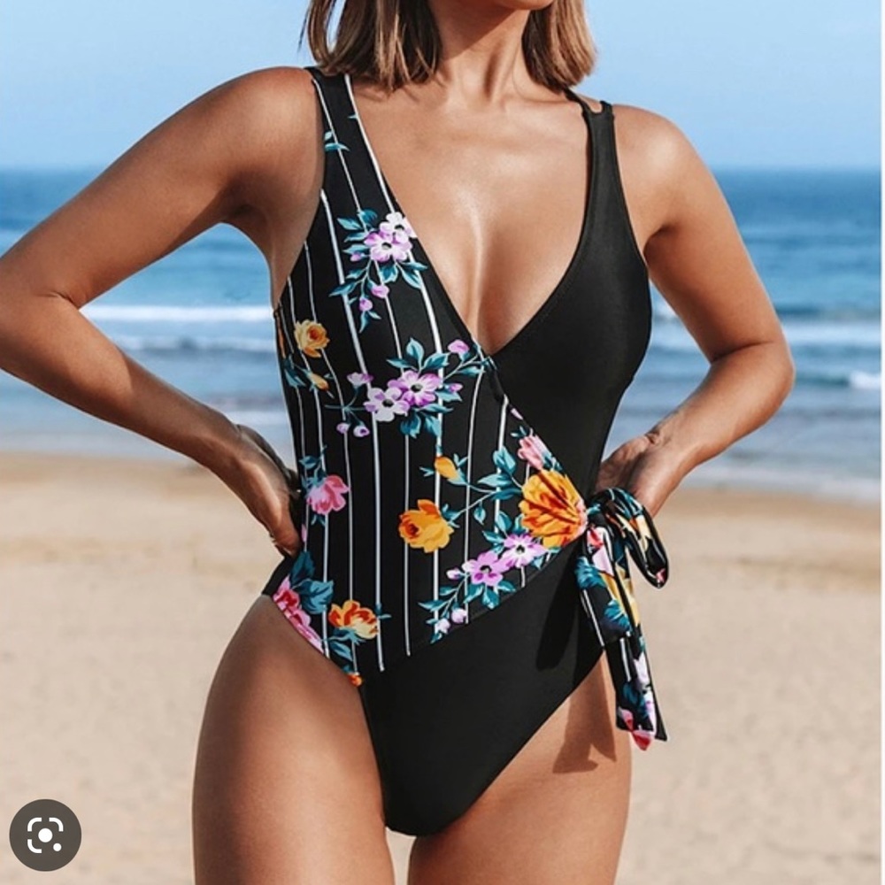 NWT CUPSHE Swimsuit